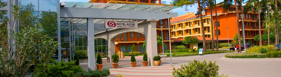 Hotel Azúr front 2